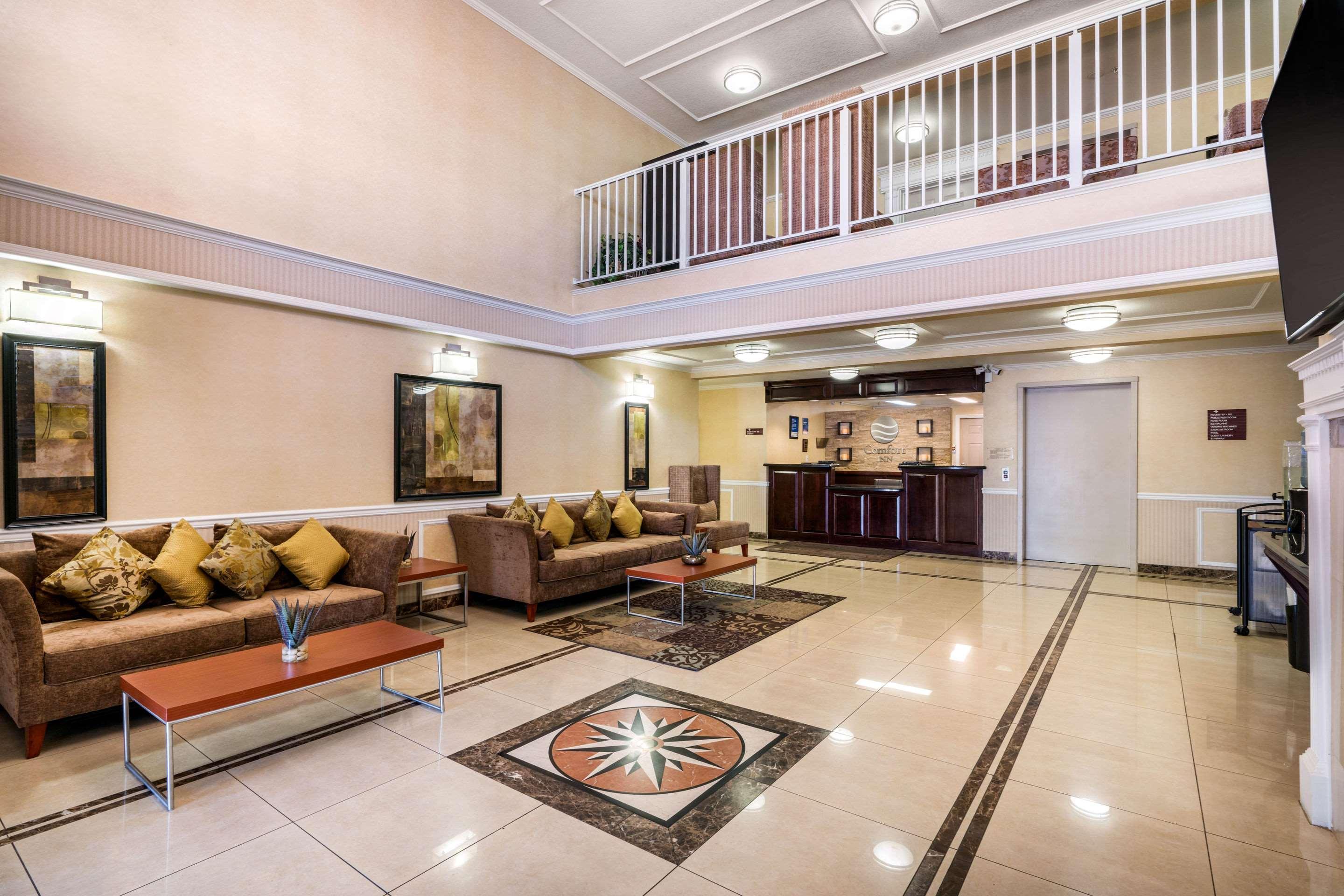 Comfort Suites Red Bluff Near I-5 Extérieur photo
