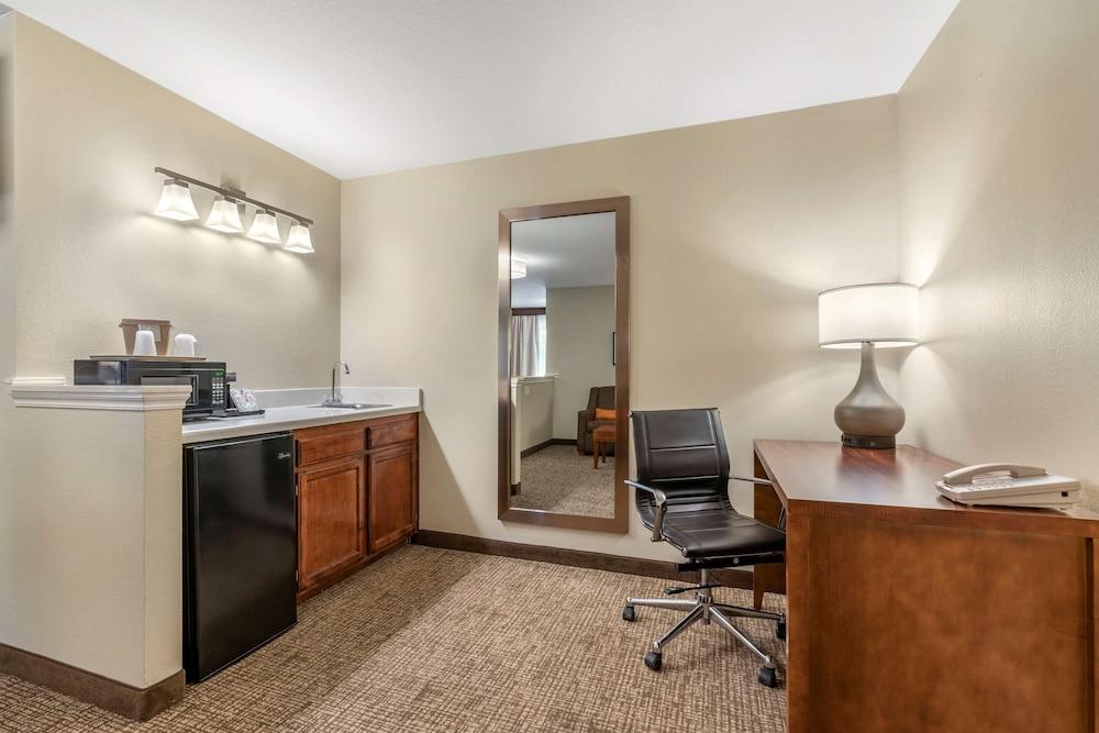 Comfort Suites Red Bluff Near I-5 Extérieur photo
