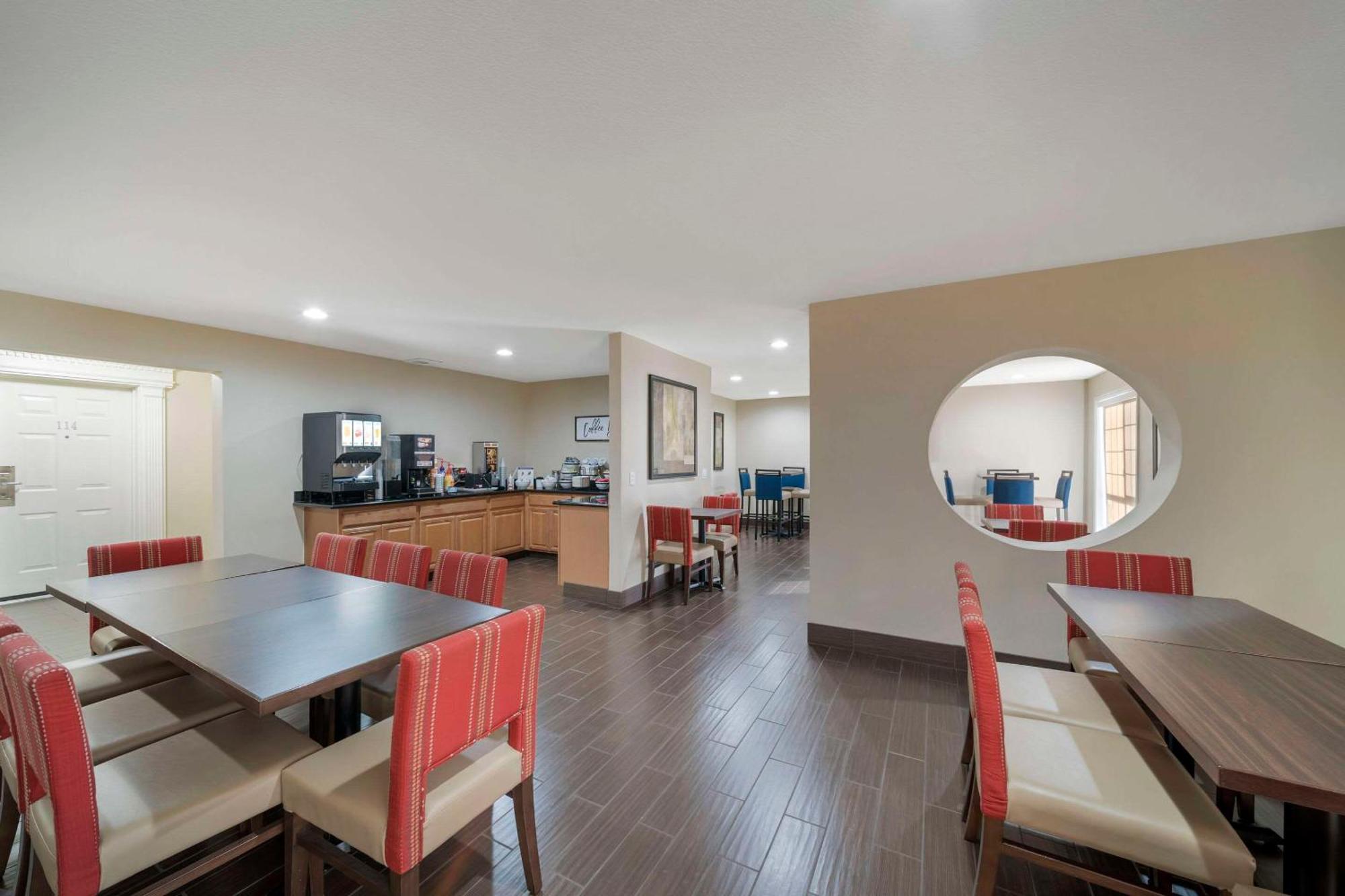 Comfort Suites Red Bluff Near I-5 Extérieur photo