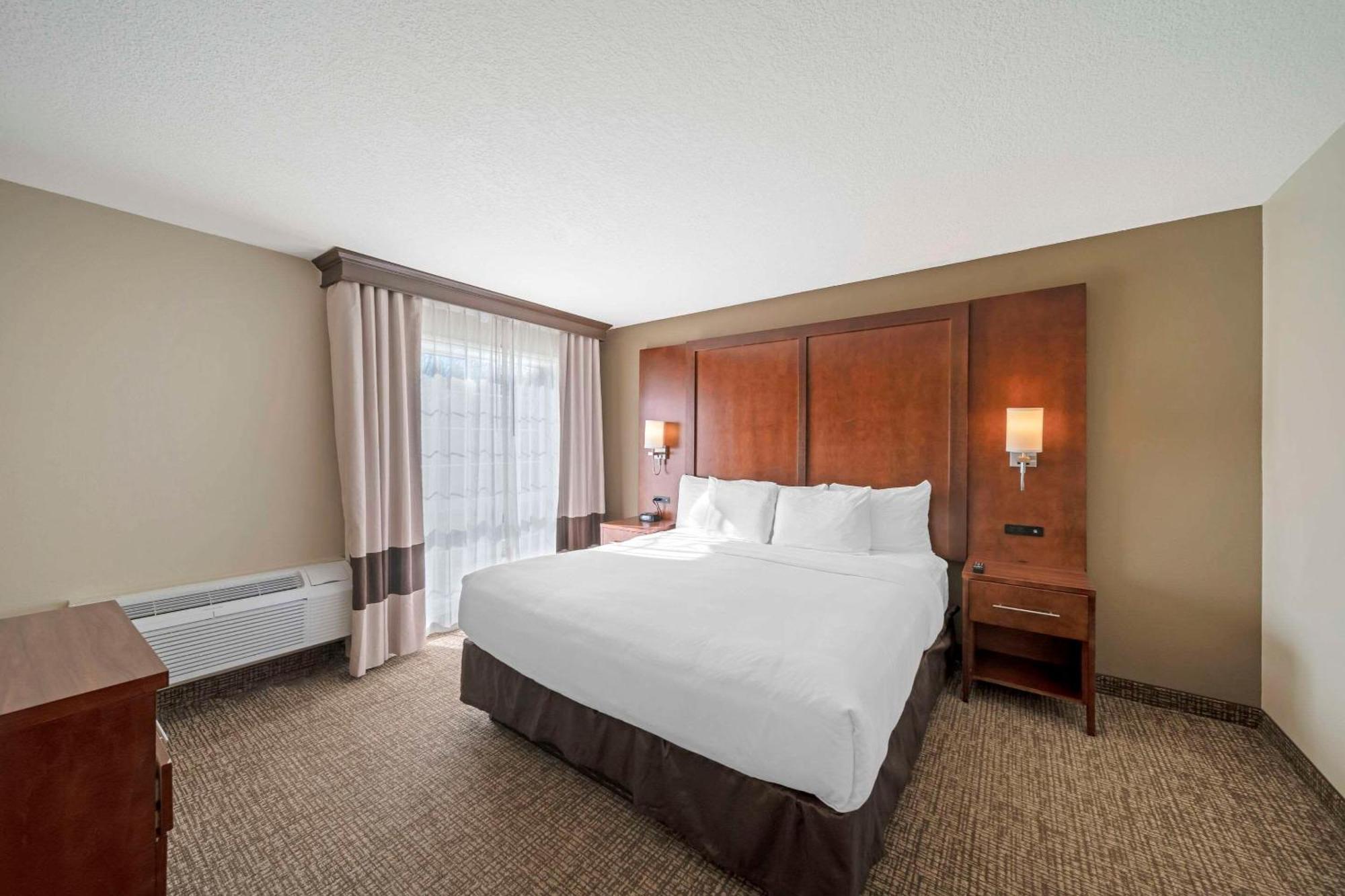 Comfort Suites Red Bluff Near I-5 Extérieur photo