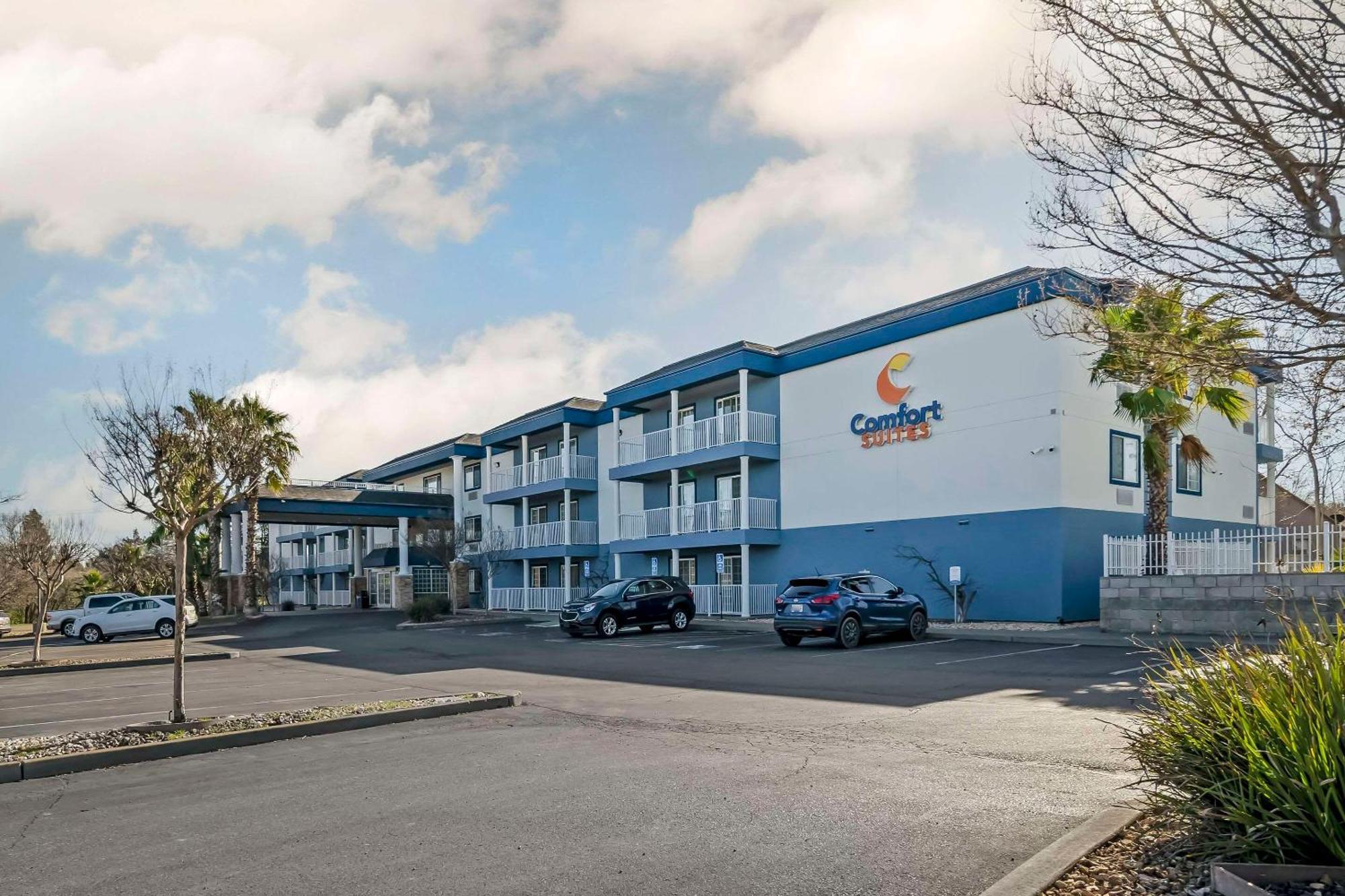 Comfort Suites Red Bluff Near I-5 Extérieur photo