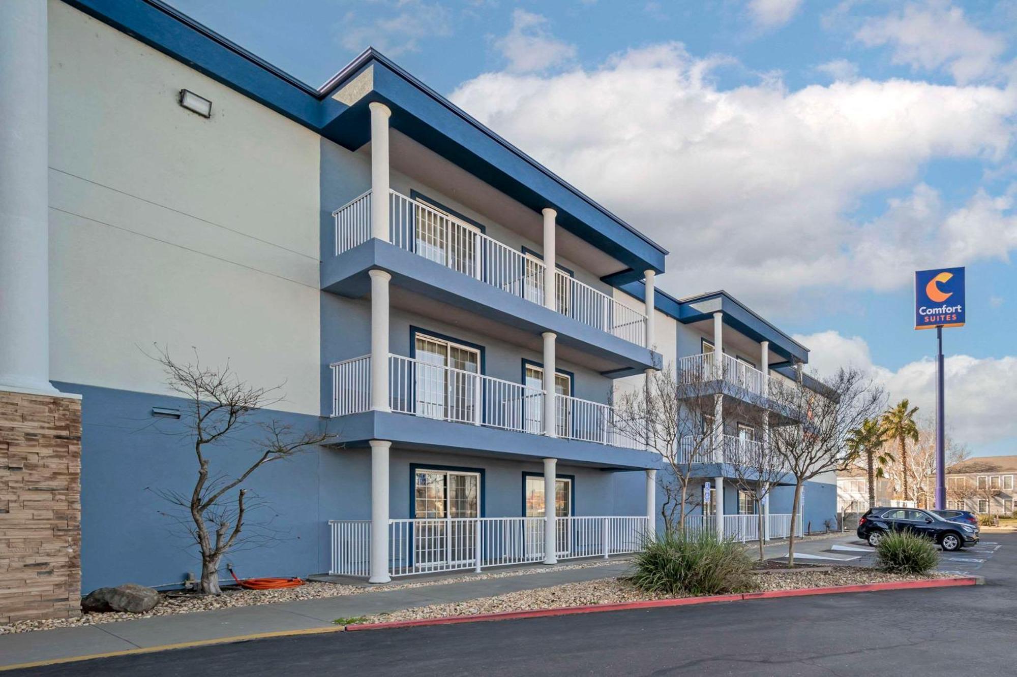 Comfort Suites Red Bluff Near I-5 Extérieur photo